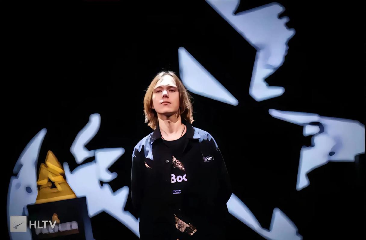 Knight：LCK的四个中单从对线开始就具有攻击性，需要时刻小心