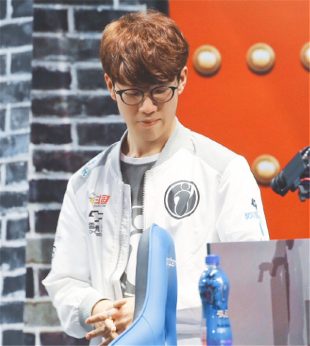 Jankos为世界赛队伍排名：GEN第一BLG第二，G2第六西方最高