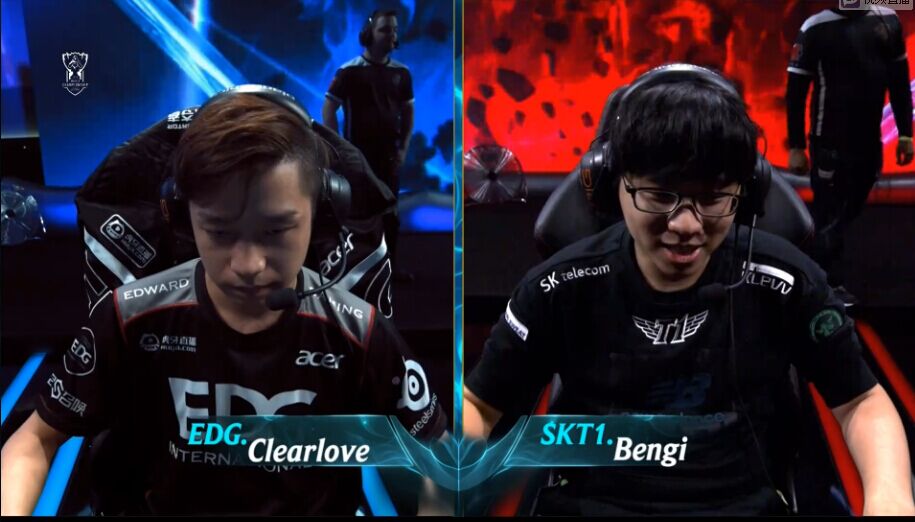 LPL夏季赛W3D5：D组大乱斗！WBG面临晋级登峰组关键之战