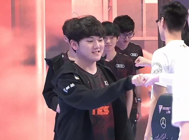 【赛前预告】2020KPL秋季赛11.22赛程，TTG vs VG，eStar vs WE，AG vs LGD