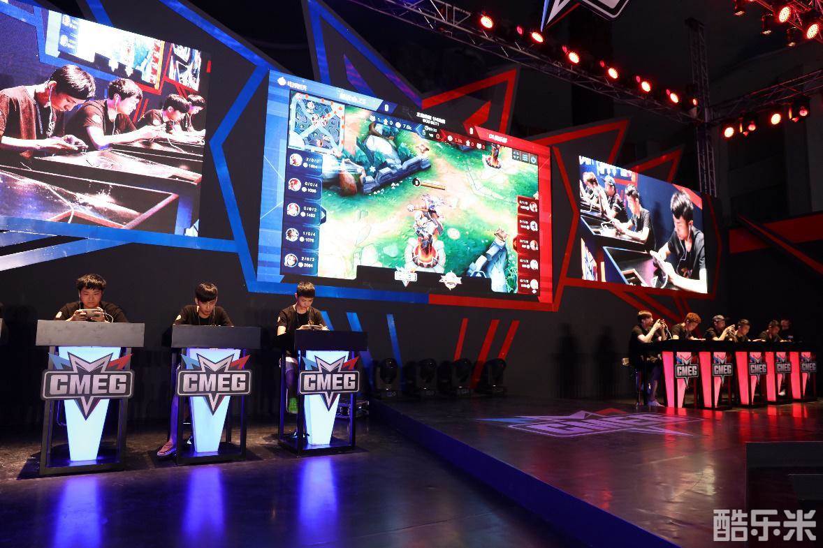 据外媒爆料，电竞豪门TSM电子竞技俱乐部将暂停旗下所有电竞战队活动，并计划出售英雄联盟战队的LCS联赛席位