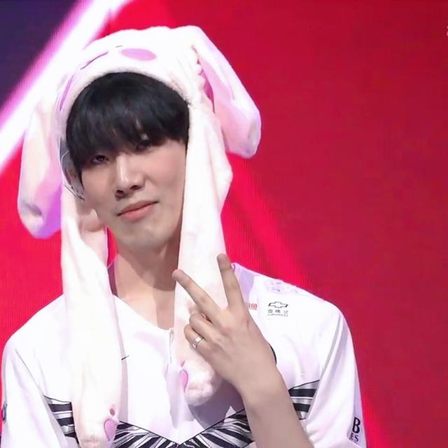 北美TL在对阵FLY赛前全队模仿黑人抬棺进场，但最终输掉比赛